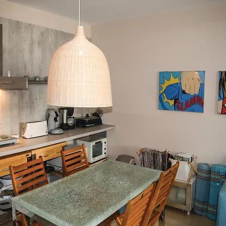 One-bedroom In Appartement *